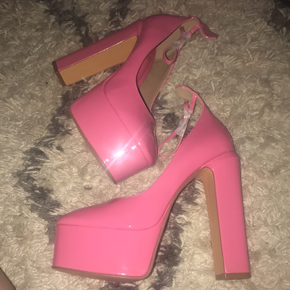 Pink patten leather round toe platform block heels JUST IN-BNWT